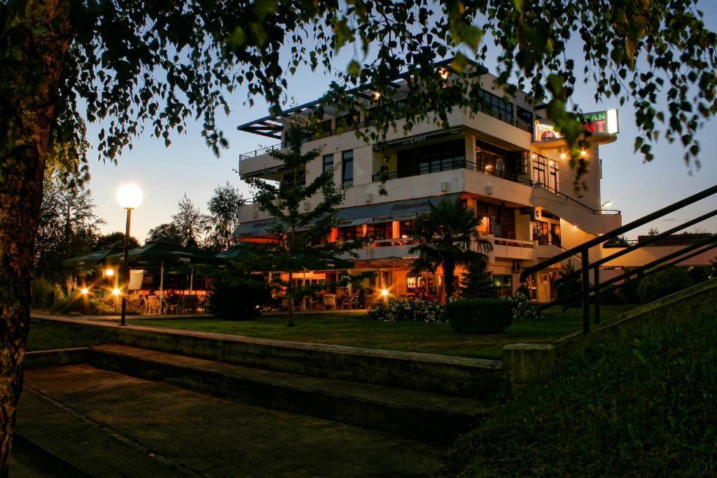 Hotel Le Pont 프리제도르 외부 사진